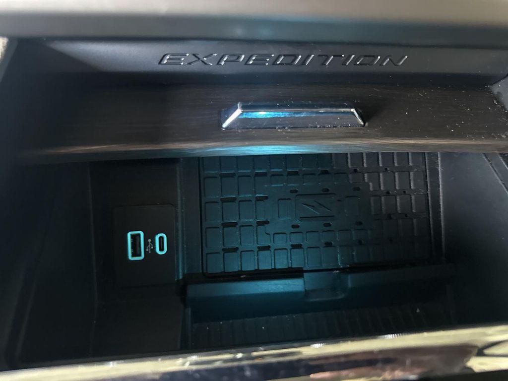 used 2023 Ford Expedition car, priced at $40,500