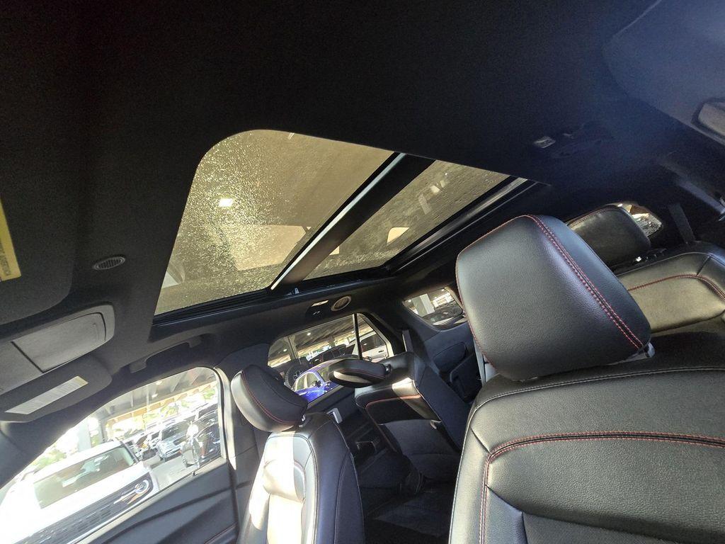 used 2022 Ford Explorer car, priced at $33,000