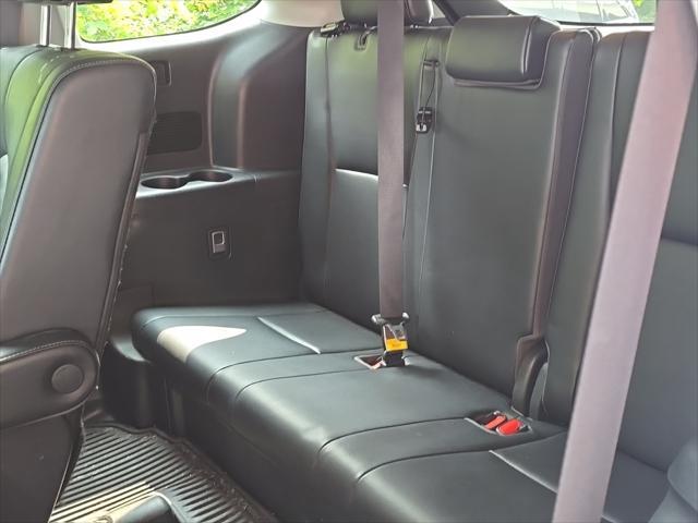 used 2022 Toyota Highlander car, priced at $42,998