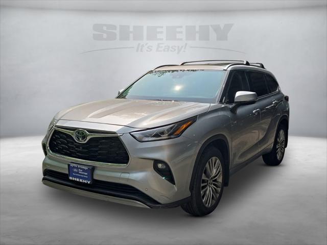 used 2022 Toyota Highlander car, priced at $42,998