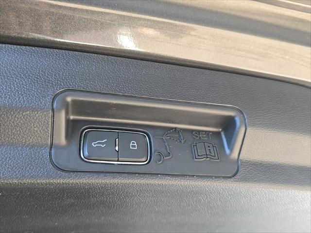 used 2020 Ford Explorer car, priced at $22,000