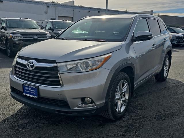 used 2016 Toyota Highlander car, priced at $18,995