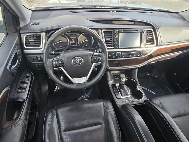 used 2016 Toyota Highlander car, priced at $18,995