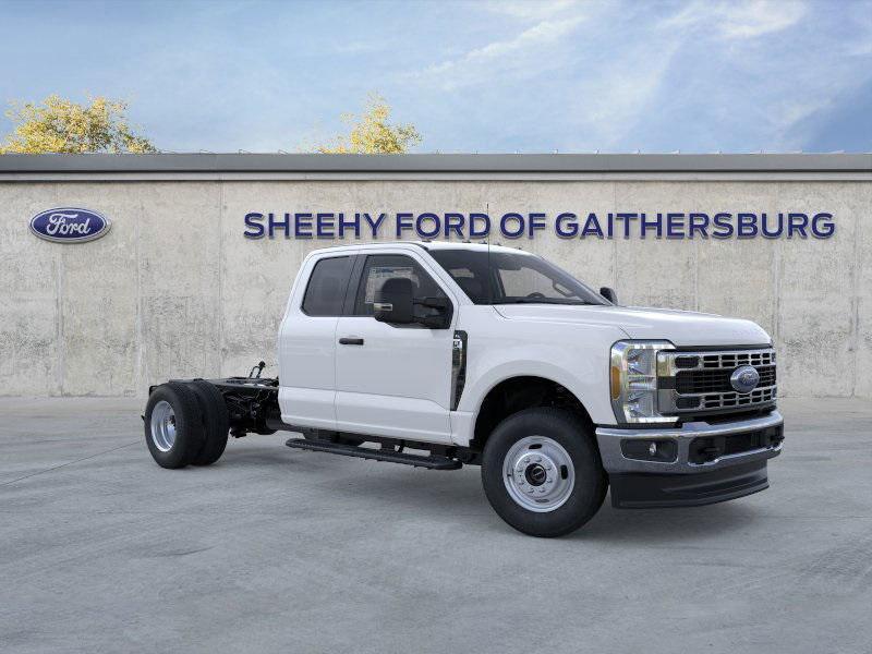 new 2025 Ford F-350 car, priced at $75,900