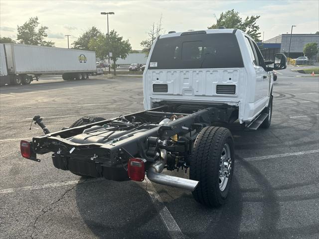 new 2024 Ford F-350 car, priced at $67,330