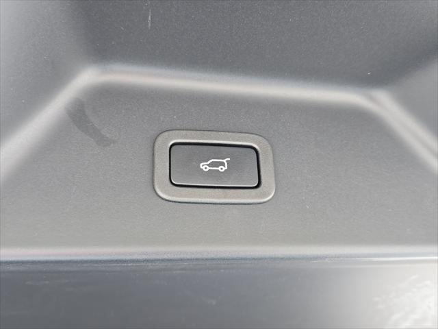 used 2022 Land Rover Range Rover car, priced at $55,000