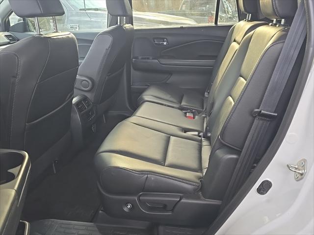 used 2020 Honda Pilot car, priced at $25,500