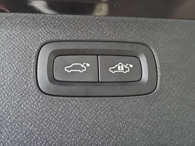 used 2019 Volvo XC90 car, priced at $31,000