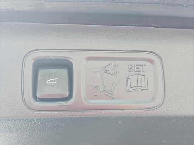 used 2023 Ford Expedition car, priced at $45,995