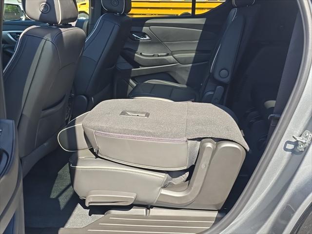 used 2023 Chevrolet Traverse car, priced at $35,350