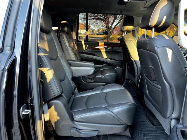 used 2016 Cadillac Escalade ESV car, priced at $20,475