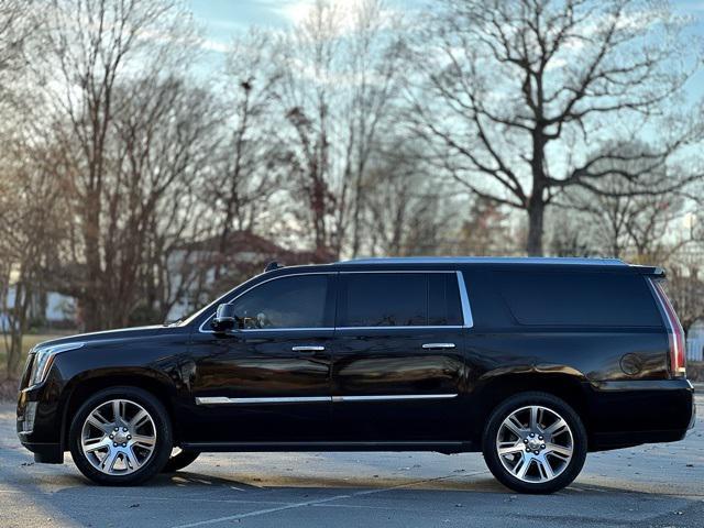 used 2016 Cadillac Escalade ESV car, priced at $20,475
