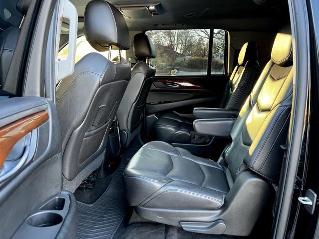 used 2016 Cadillac Escalade ESV car, priced at $20,475