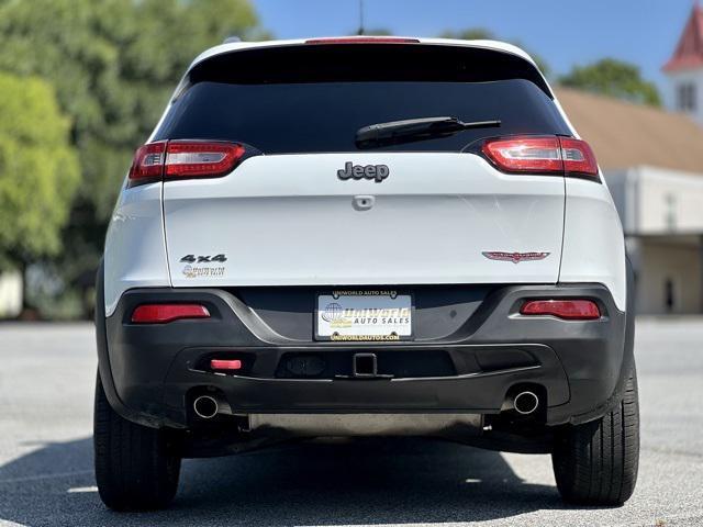 used 2015 Jeep Cherokee car, priced at $11,975