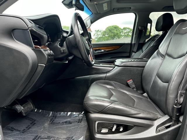 used 2017 Cadillac Escalade ESV car, priced at $22,975