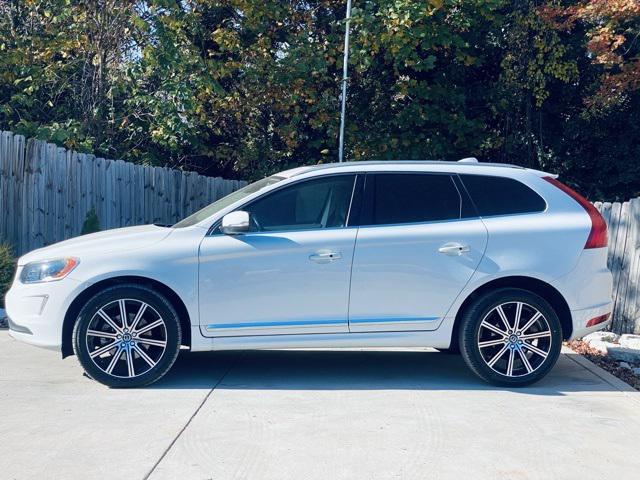 used 2016 Volvo XC60 car, priced at $15,475