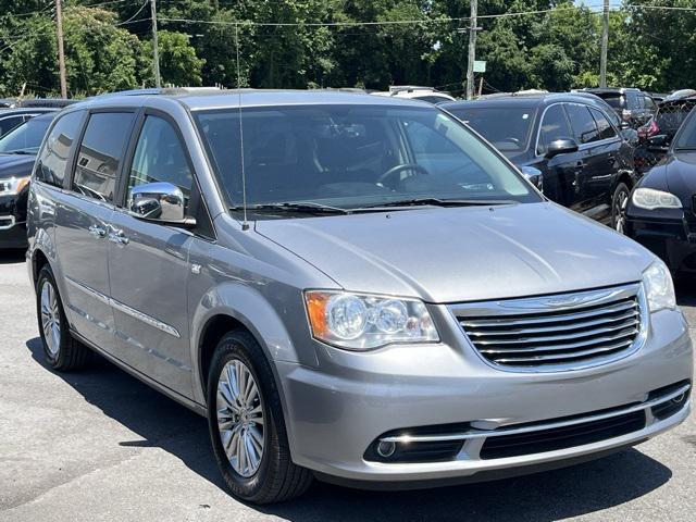 used 2014 Chrysler Town & Country car, priced at $8,475