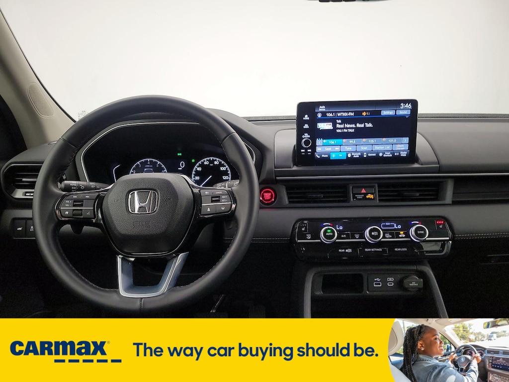 used 2024 Honda Pilot car, priced at $40,998