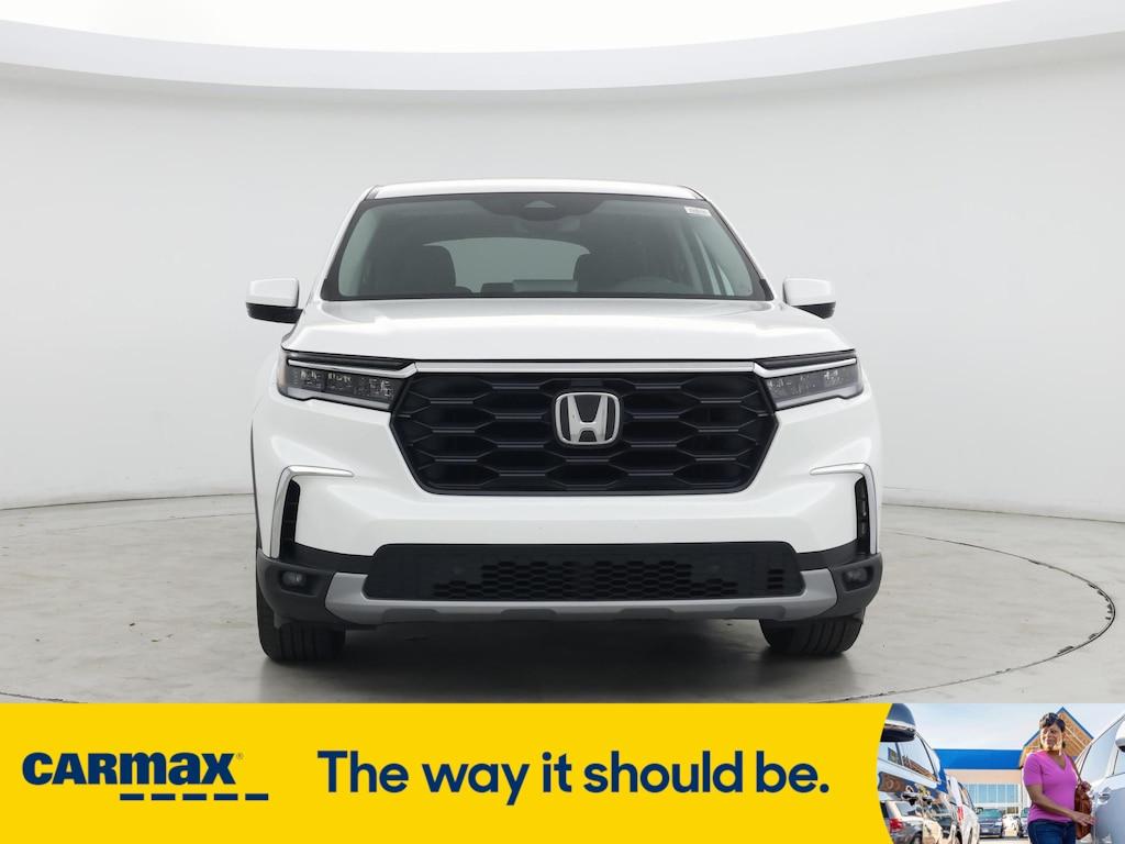used 2024 Honda Pilot car, priced at $40,998