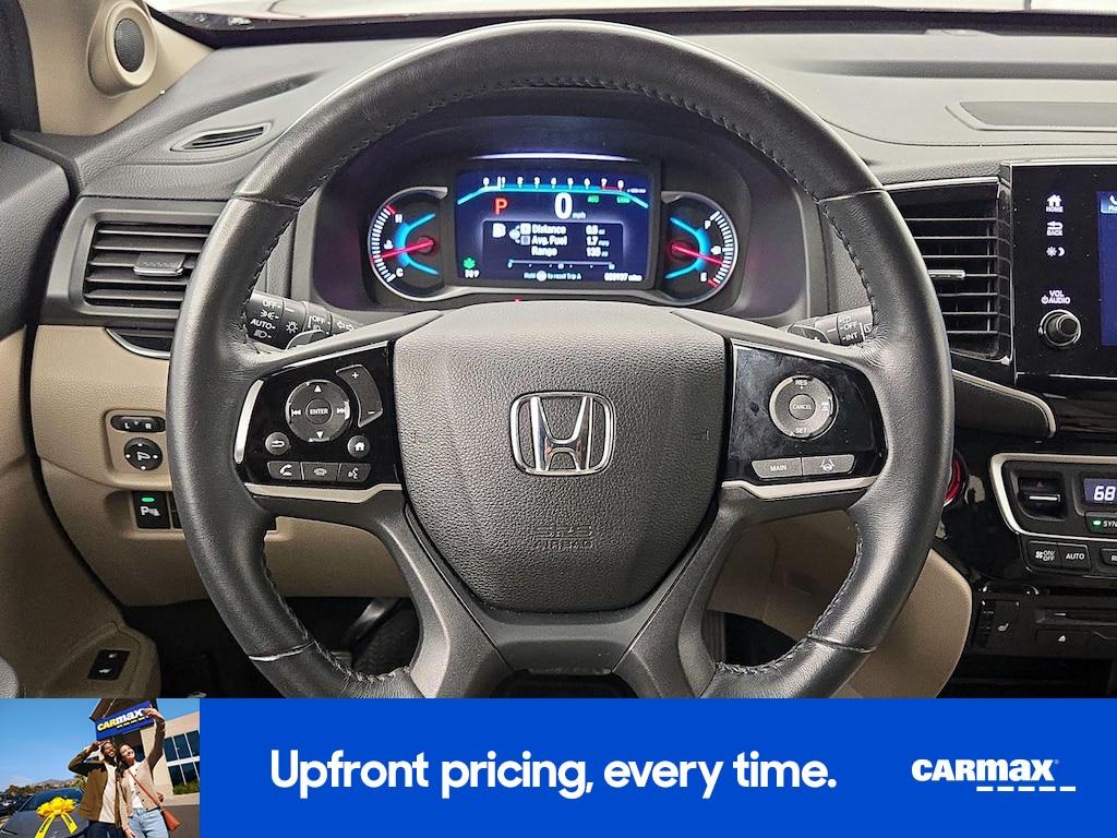 used 2022 Honda Pilot car, priced at $37,998