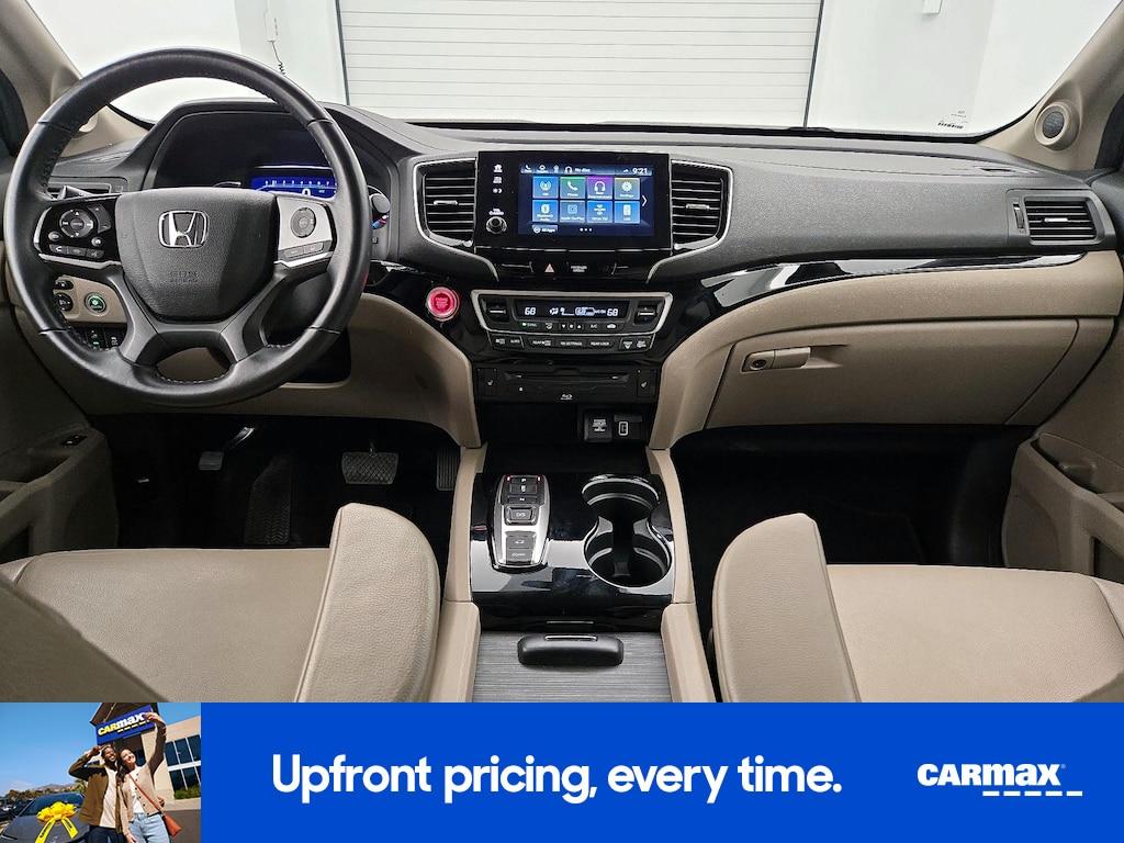 used 2022 Honda Pilot car, priced at $37,998