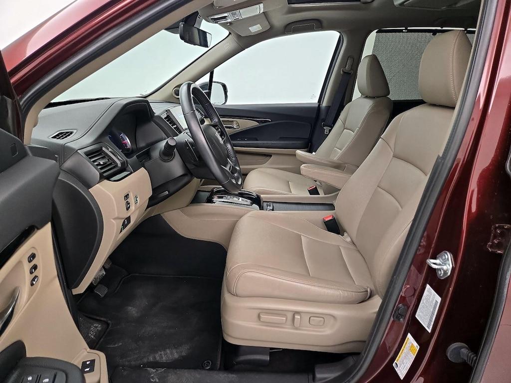 used 2022 Honda Pilot car, priced at $37,998