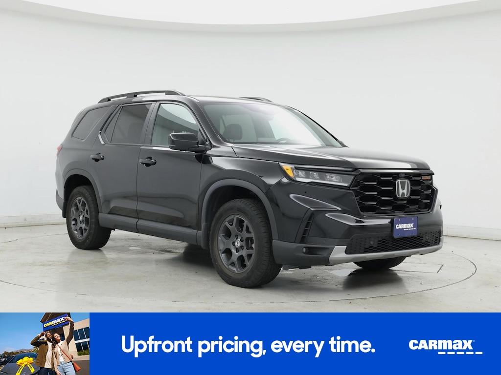 used 2024 Honda Pilot car, priced at $40,998