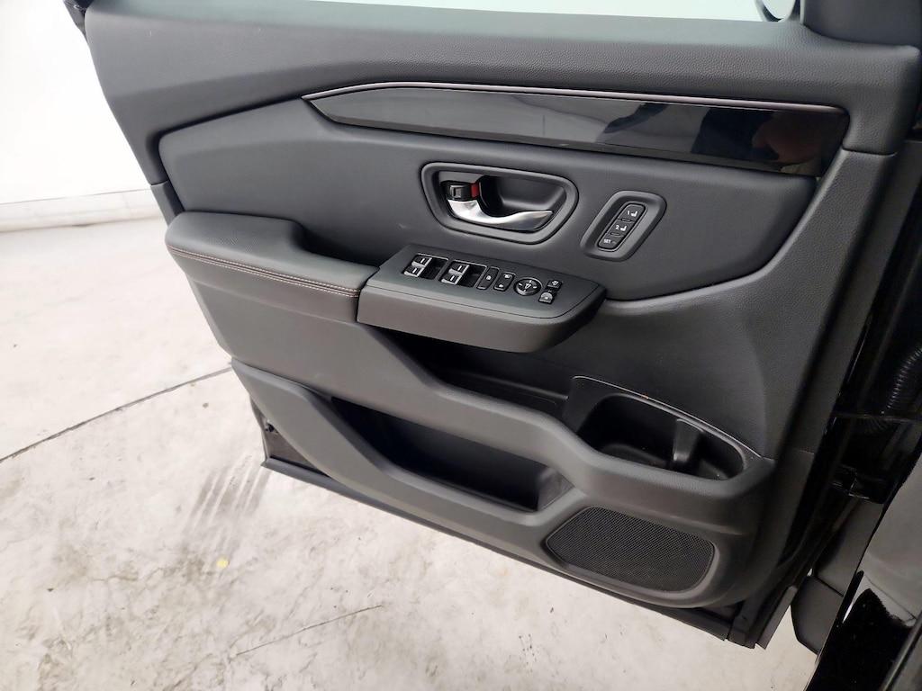 used 2024 Honda Pilot car, priced at $40,998