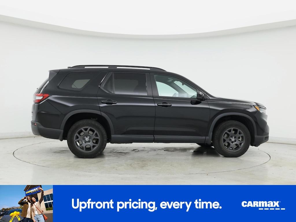 used 2024 Honda Pilot car, priced at $40,998