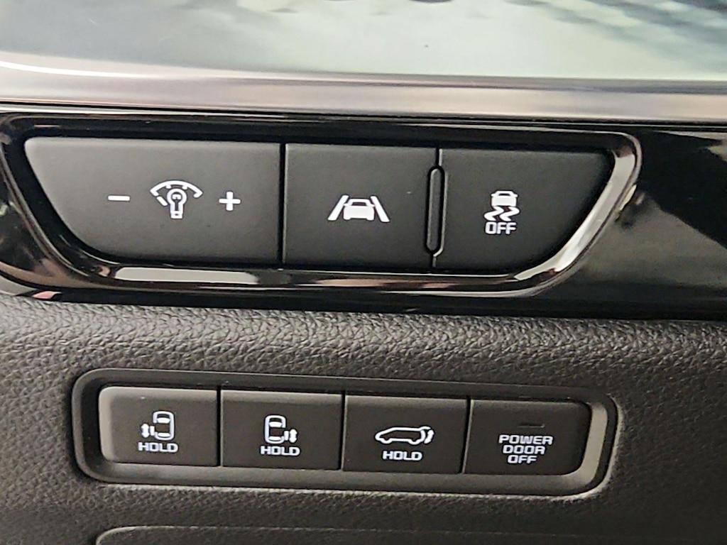 used 2023 Kia Carnival car, priced at $41,998