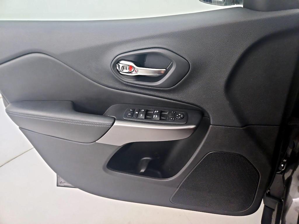 used 2019 Jeep Cherokee car, priced at $16,998