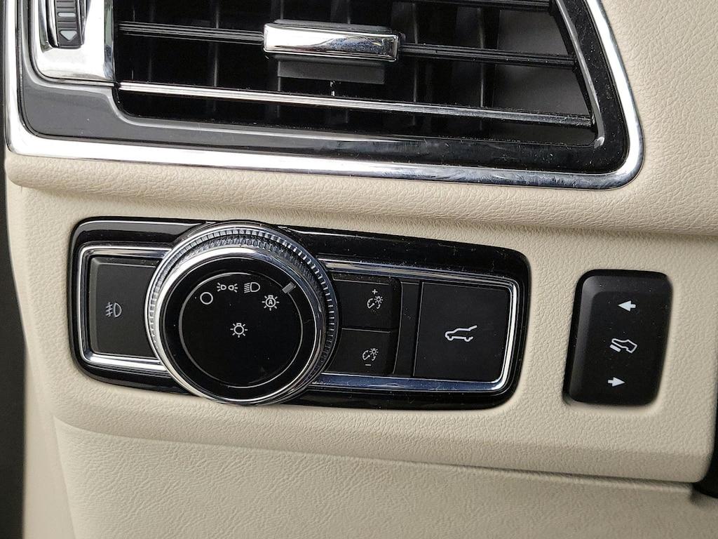 used 2021 Lincoln Navigator L car, priced at $53,998