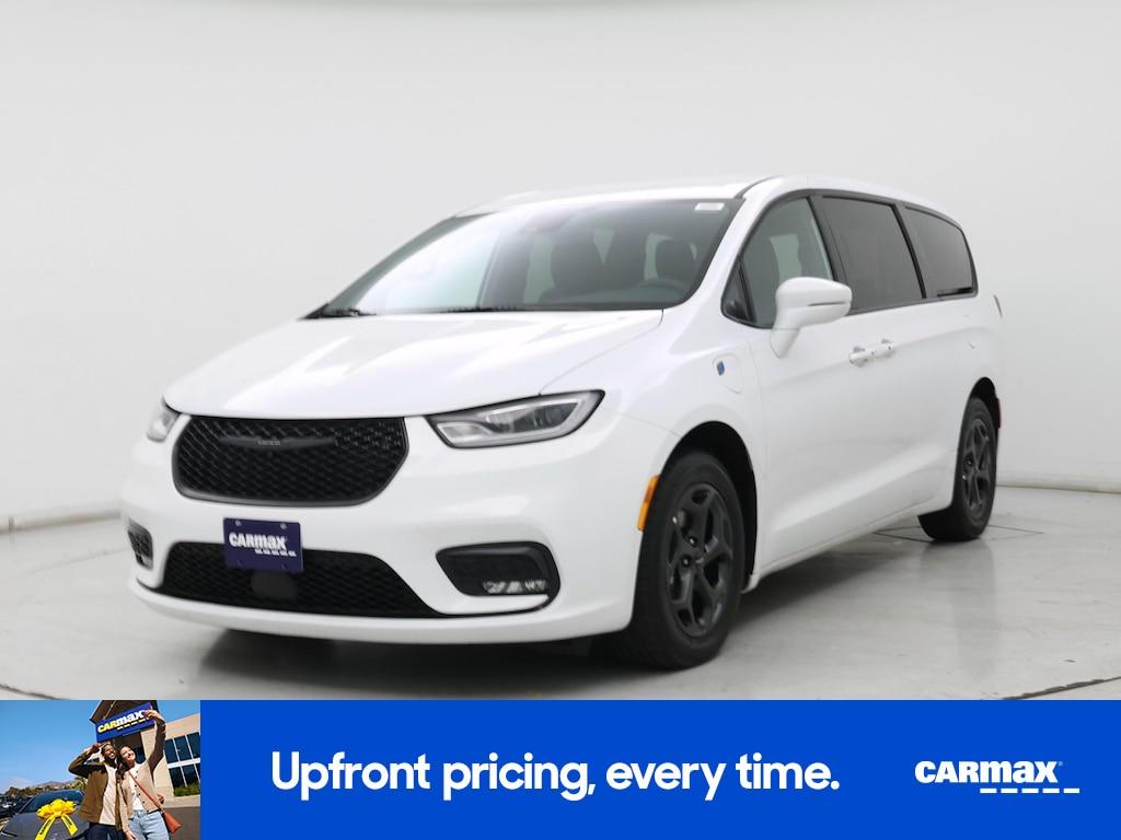 used 2022 Chrysler Pacifica Hybrid car, priced at $25,998