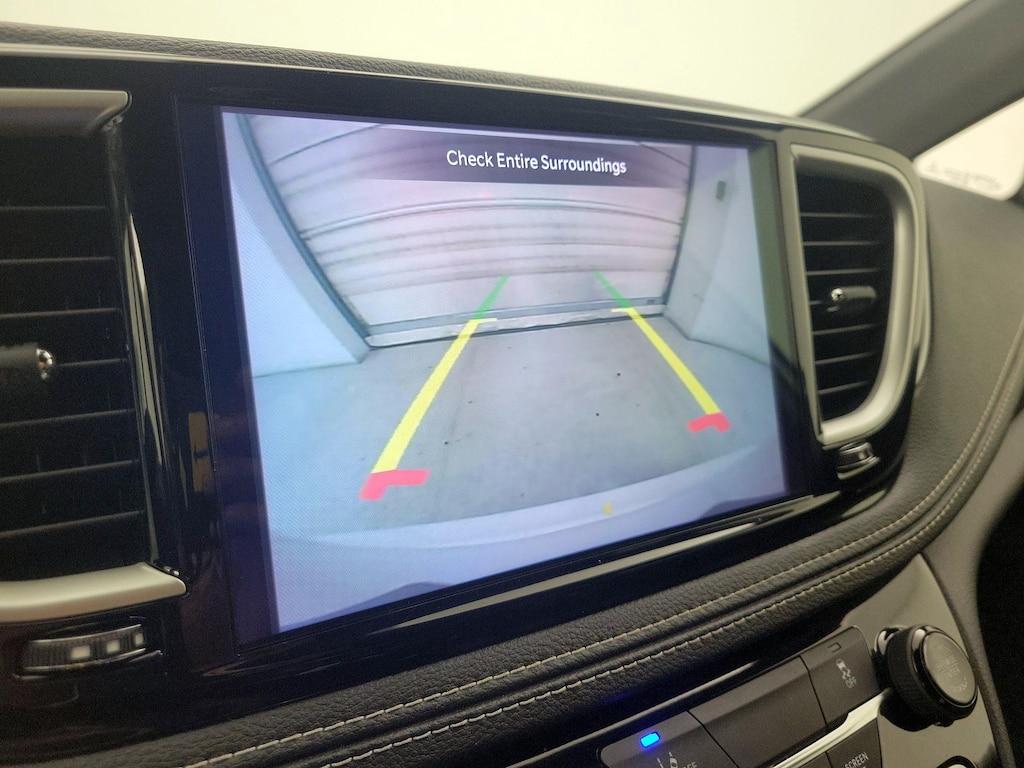 used 2022 Chrysler Pacifica Hybrid car, priced at $25,998