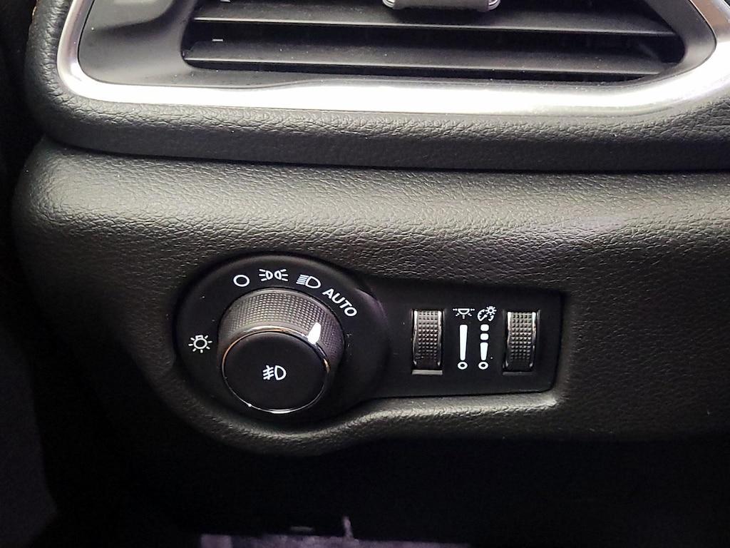 used 2023 Chrysler Pacifica Hybrid car, priced at $42,998