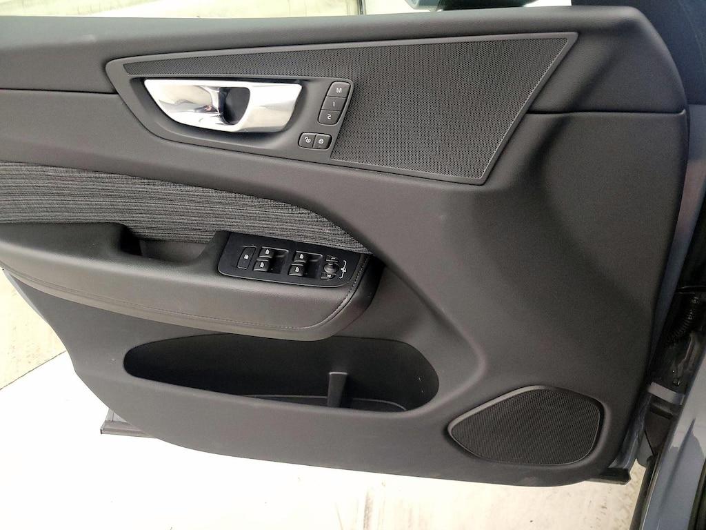 used 2022 Volvo XC60 car, priced at $29,998