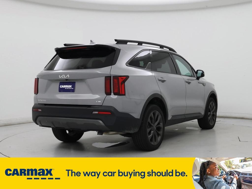 used 2023 Kia Sorento car, priced at $33,998