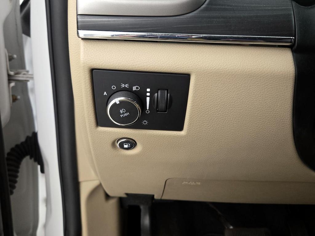 used 2019 Jeep Grand Cherokee car, priced at $20,998