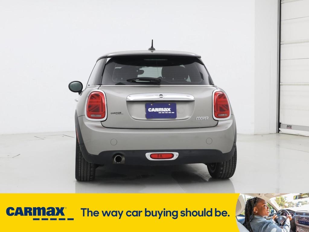 used 2019 MINI Hardtop car, priced at $18,998