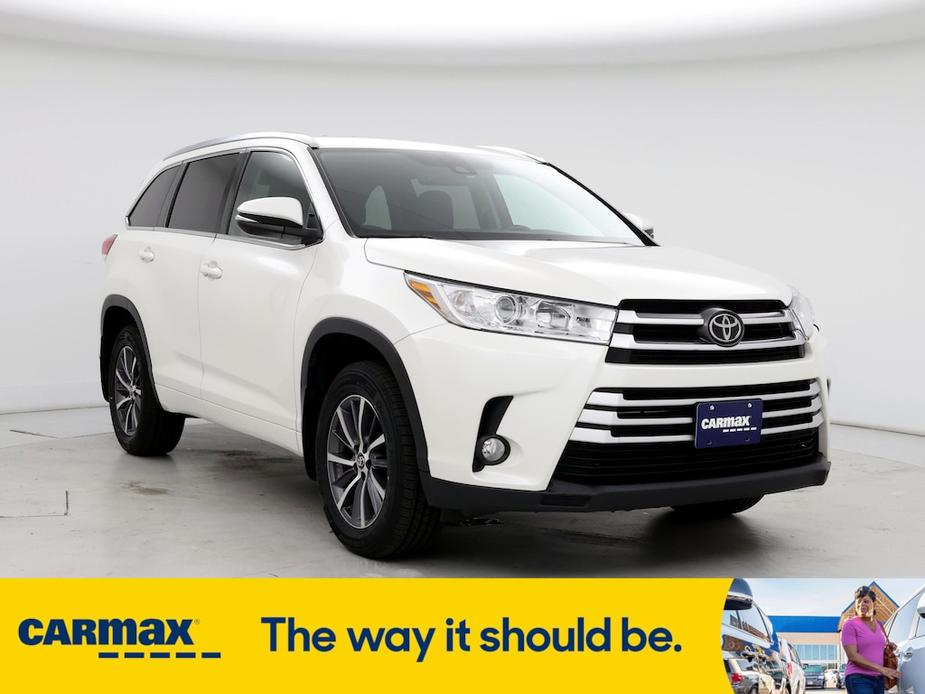 used 2017 Toyota Highlander car, priced at $27,998