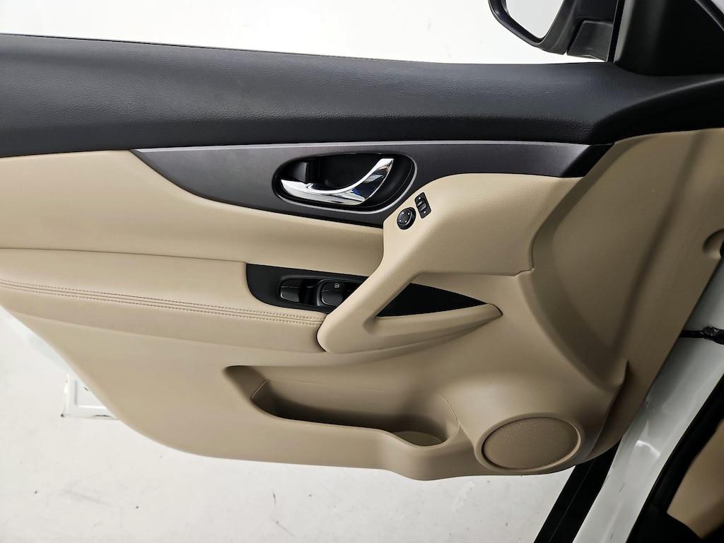 used 2016 Nissan Rogue car, priced at $14,998