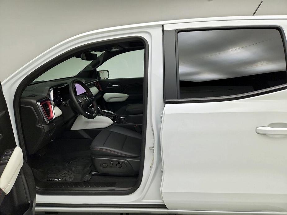 used 2024 GMC Canyon car, priced at $50,998