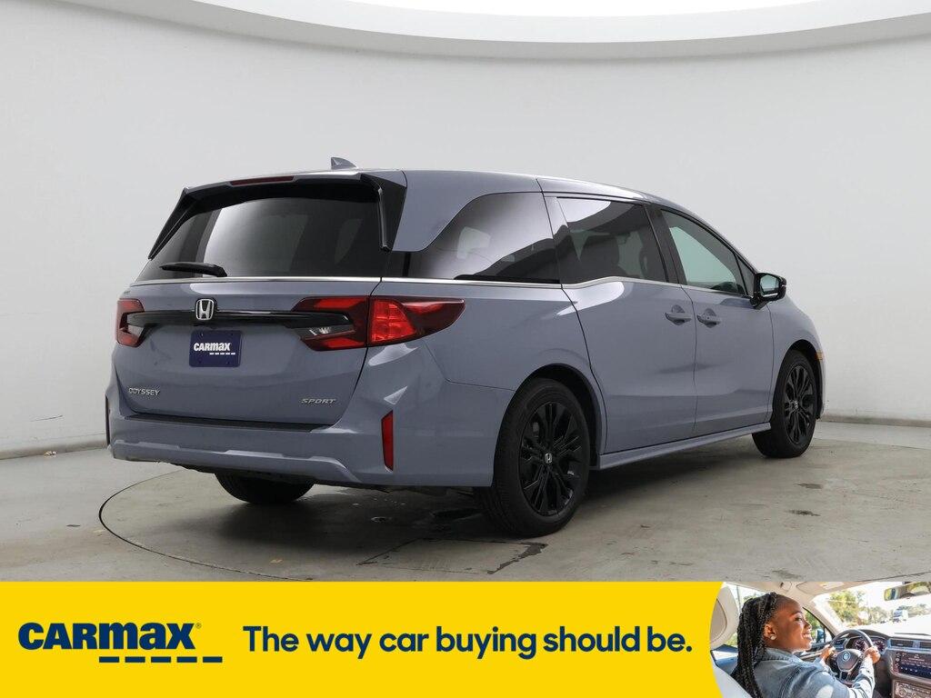 used 2025 Honda Odyssey car, priced at $45,998