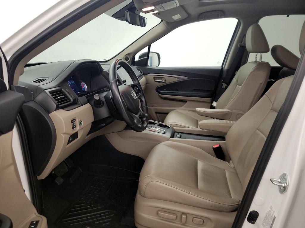 used 2022 Honda Pilot car, priced at $33,998