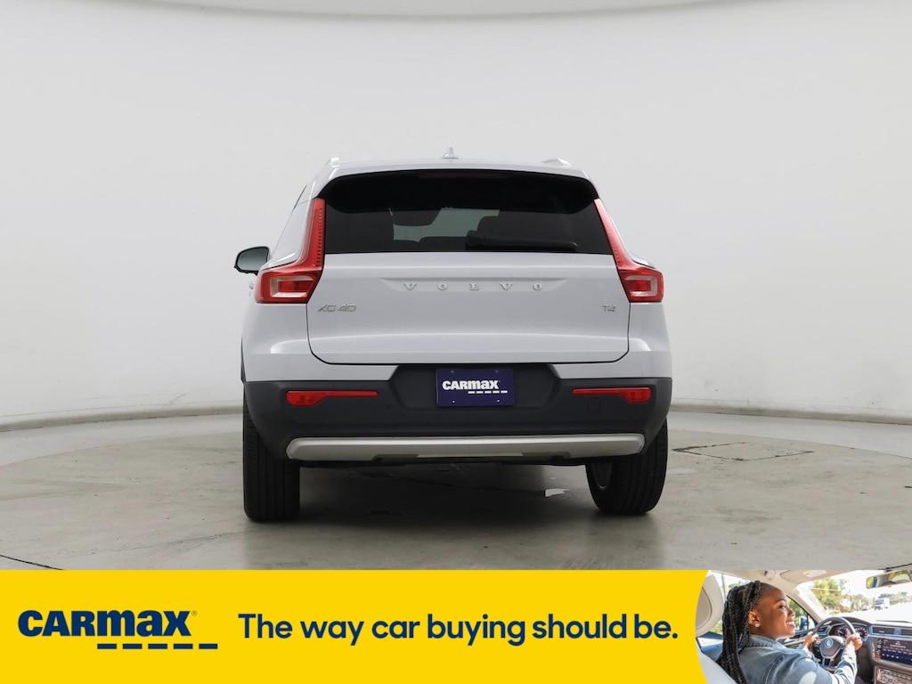 used 2022 Volvo XC40 car, priced at $25,998