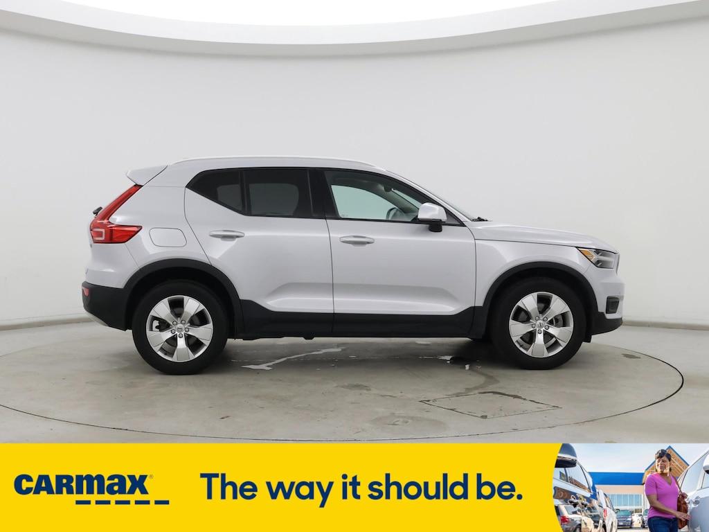 used 2022 Volvo XC40 car, priced at $25,998