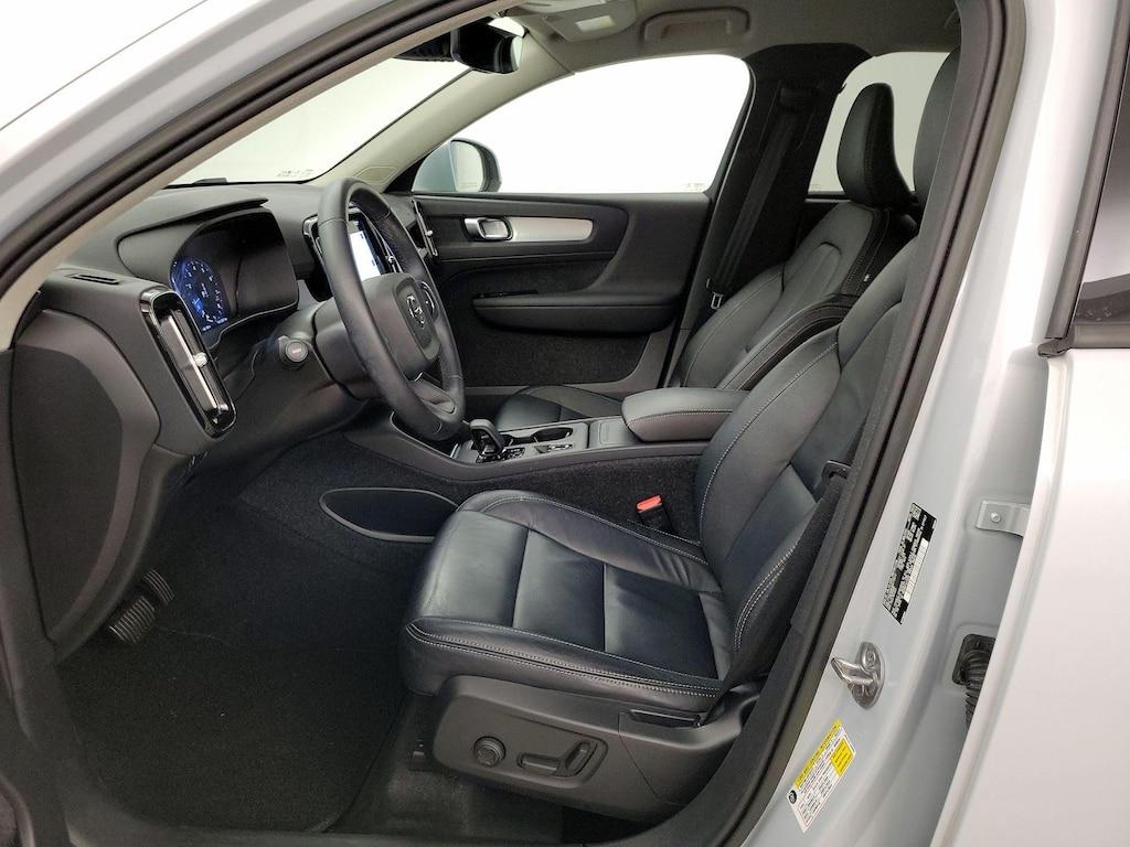 used 2022 Volvo XC40 car, priced at $25,998