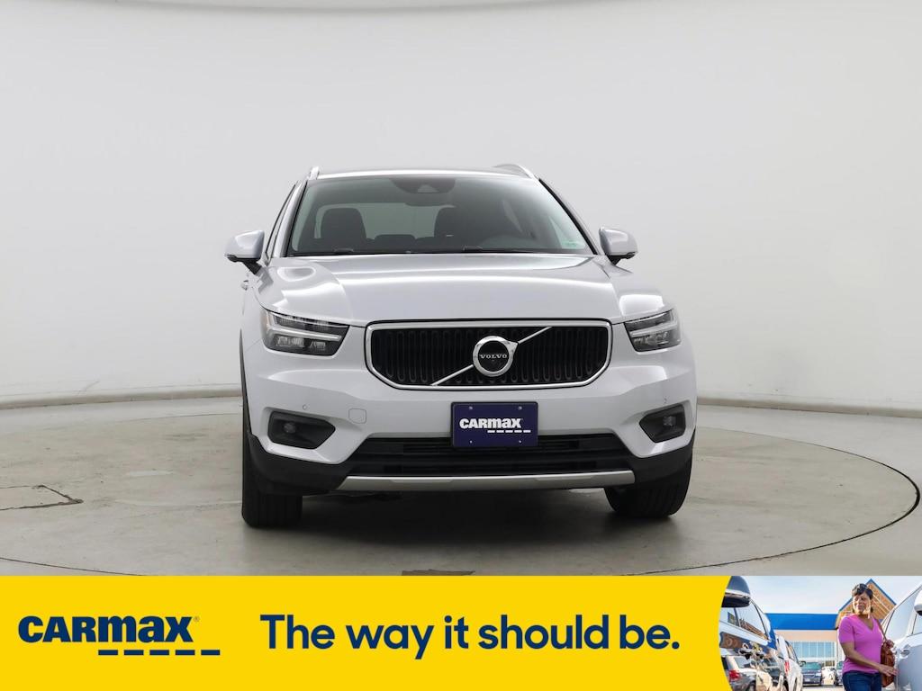 used 2022 Volvo XC40 car, priced at $25,998