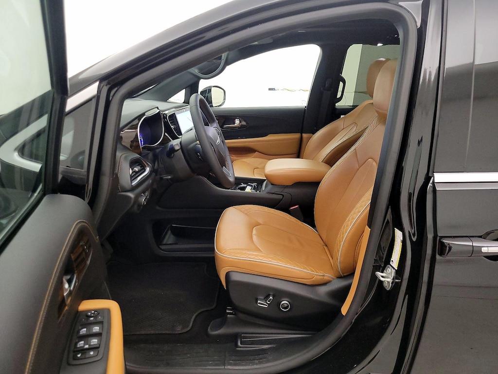 used 2023 Chrysler Pacifica Hybrid car, priced at $42,998