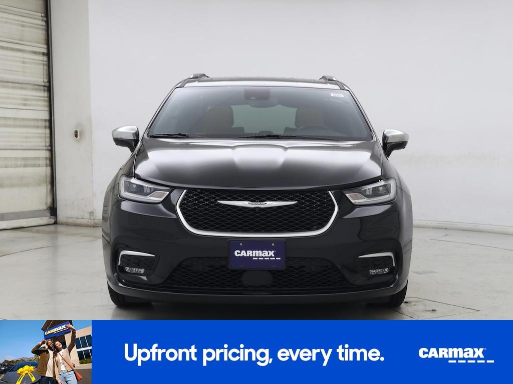 used 2023 Chrysler Pacifica Hybrid car, priced at $42,998